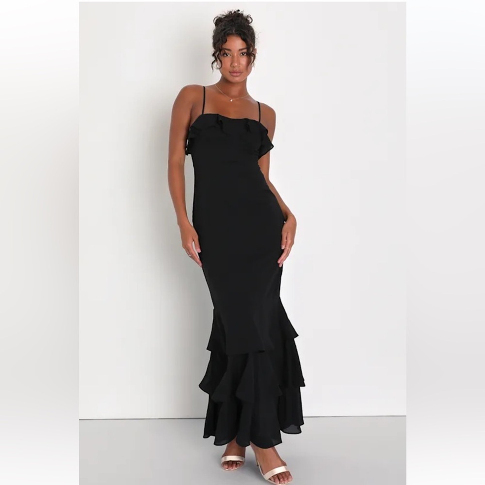 Lulus Lively Evenings Black Sleeveless Tiered Maxi Dress Size Small